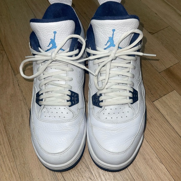 Jordan 4 Retro Columbia (2015) - Picture 4 of 5